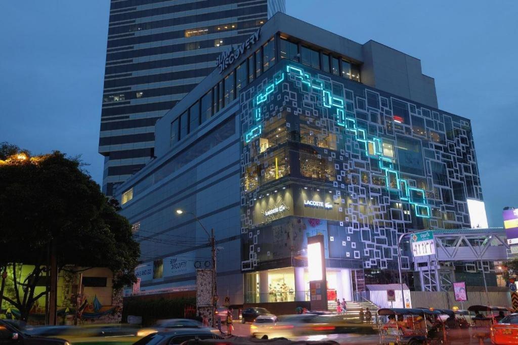 Buddy Place Bangkok Bagian luar foto