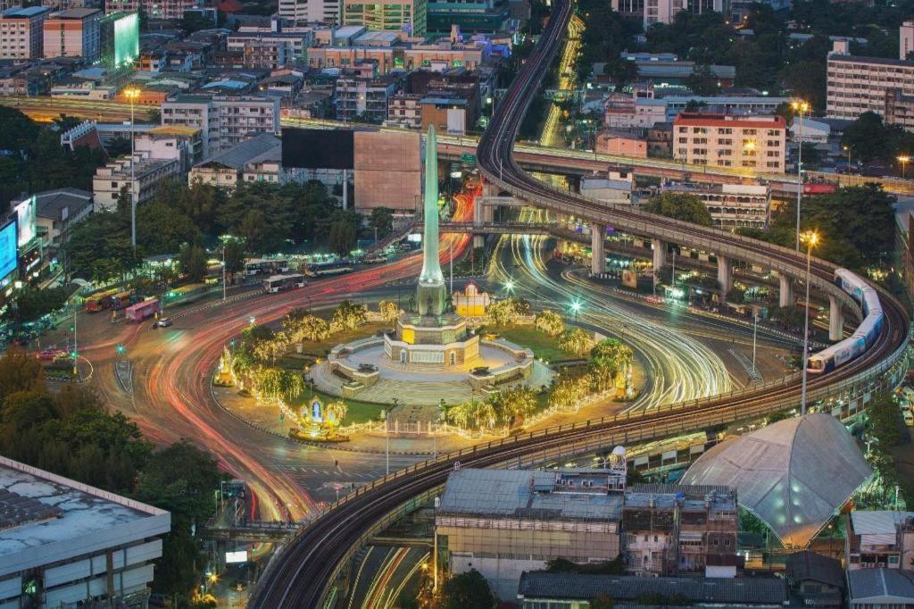 Buddy Place Bangkok Bagian luar foto