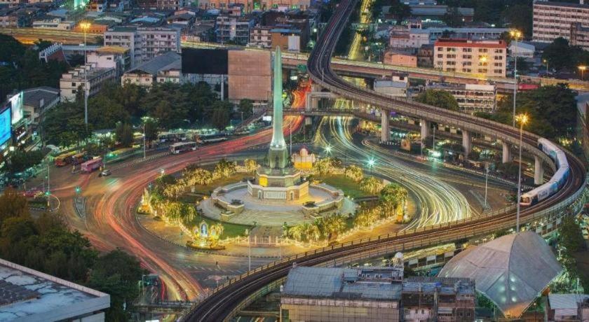Buddy Place Bangkok Bagian luar foto