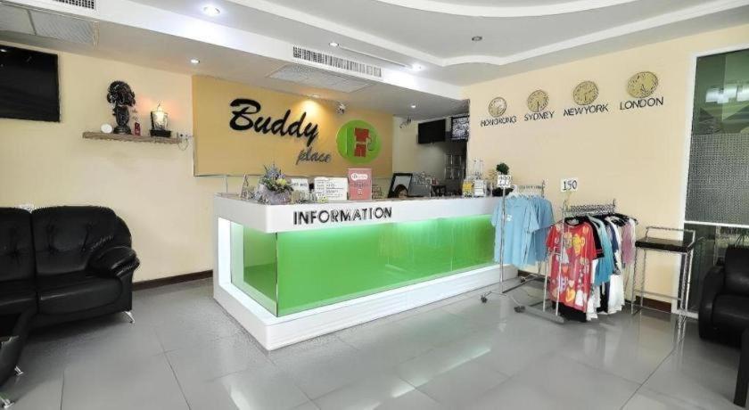 Buddy Place Bangkok Bagian luar foto