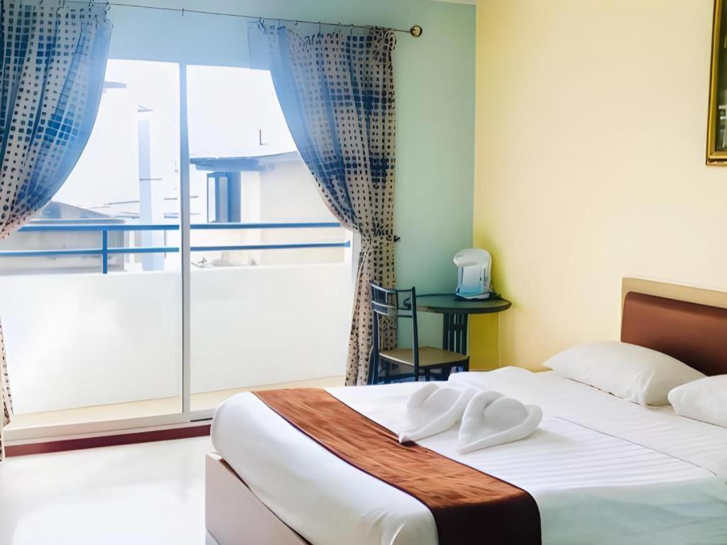 Buddy Place Bangkok Bagian luar foto