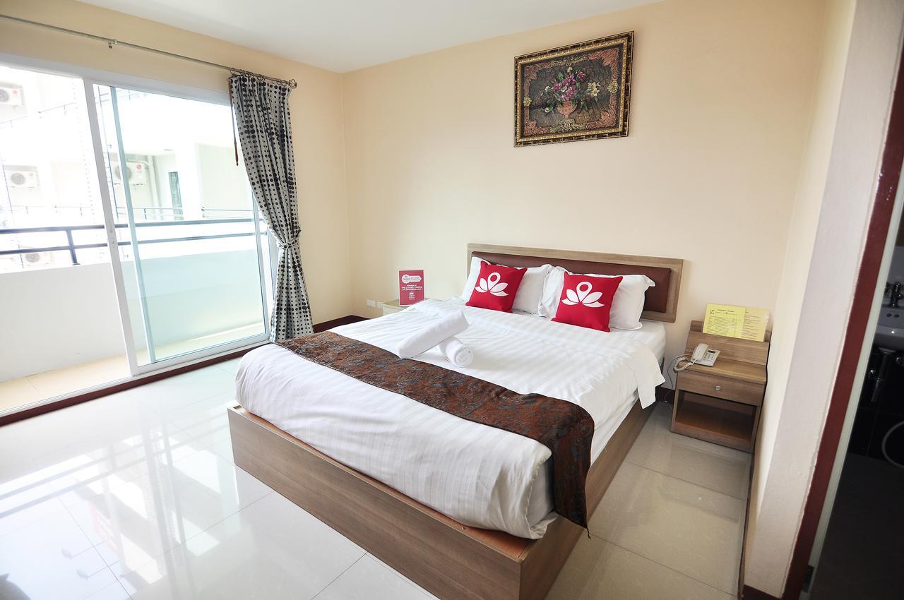 Buddy Place Bangkok Bagian luar foto